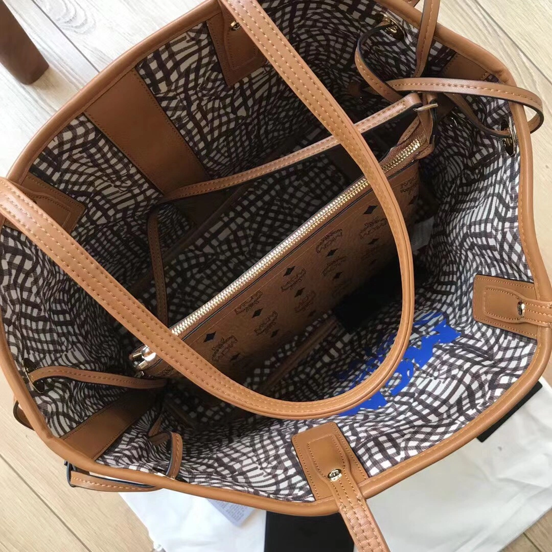 Lightweight MCM Shopping Bags 90478