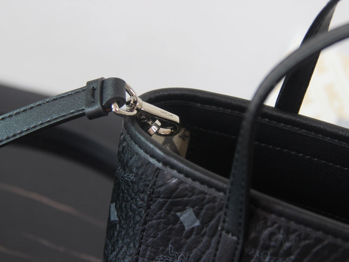Sustainable MCM Shopping Bags 90441