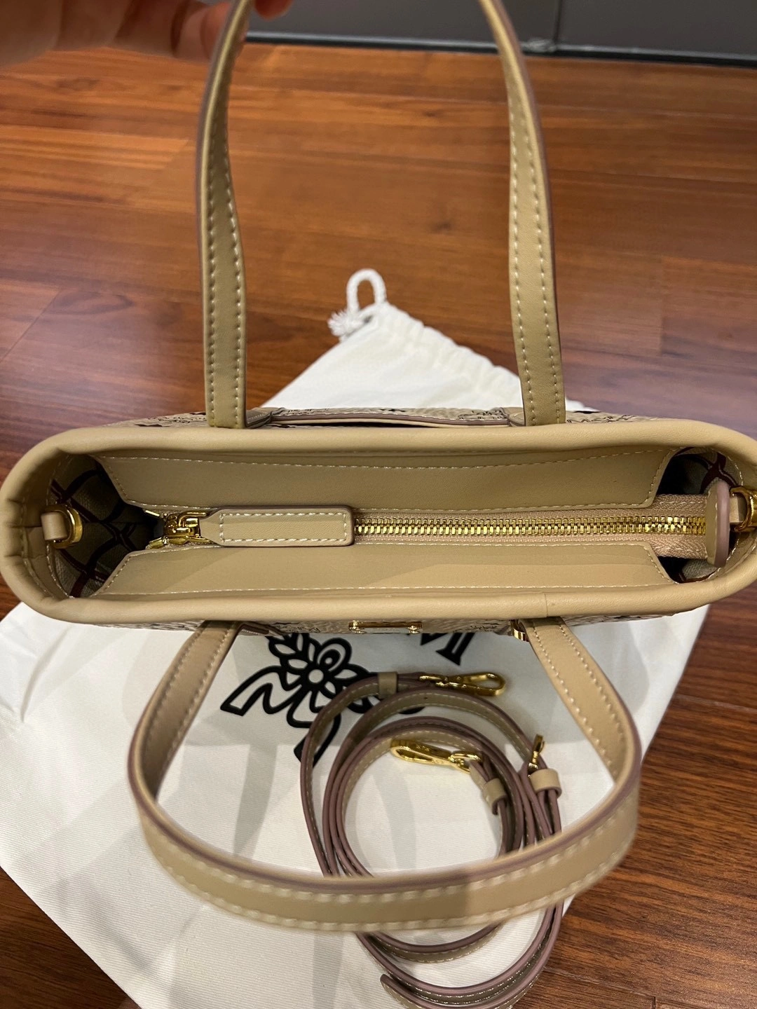 WeatherProof MCM Shopping Bags 90429