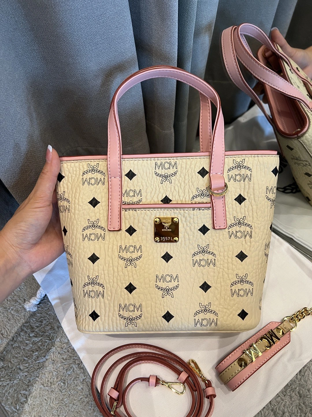 Reliable MCM Shopping Bags 90430