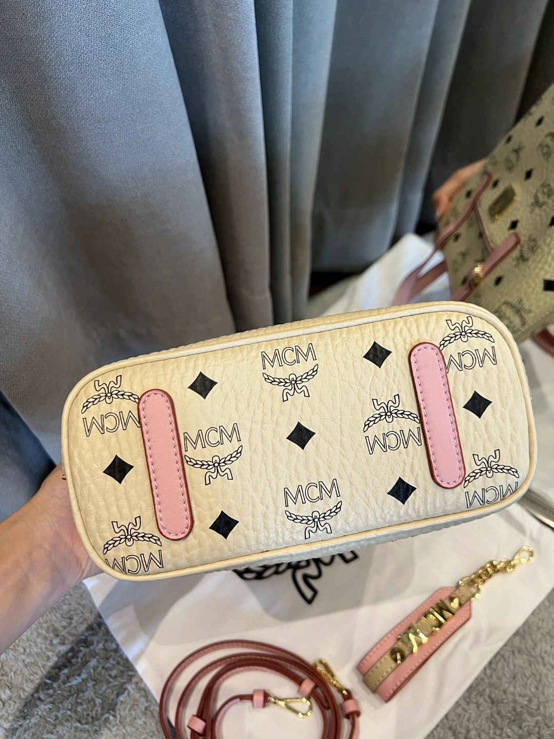 Reliable MCM Shopping Bags 90430