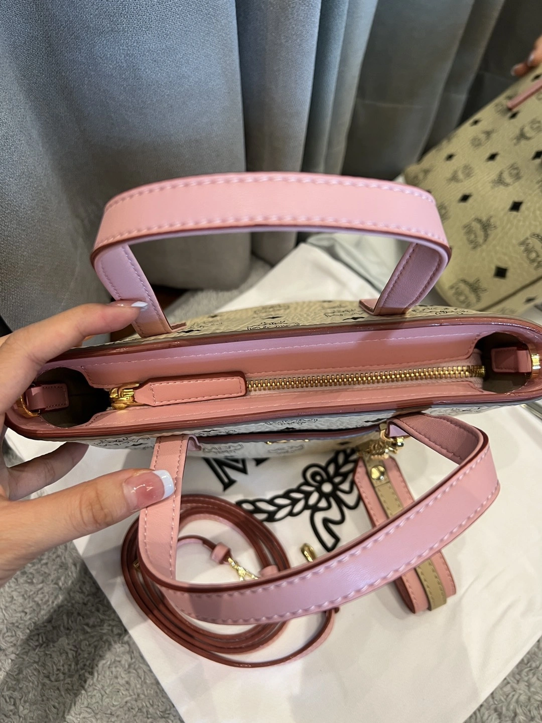 Reliable MCM Shopping Bags 90430