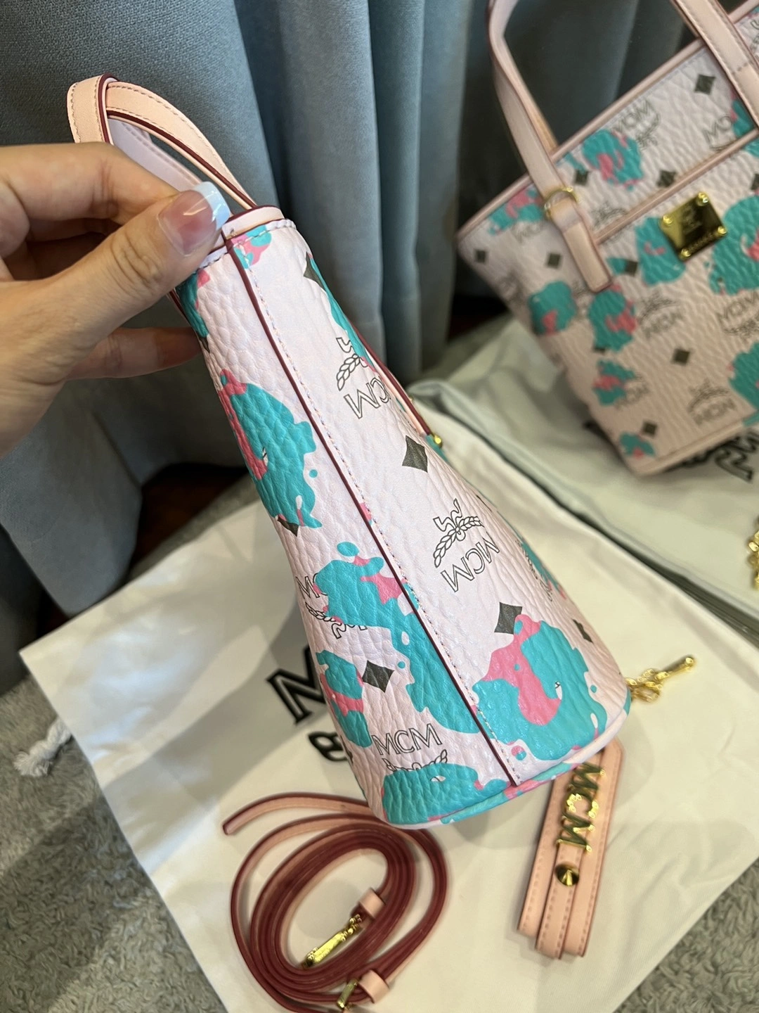 MCM Shopping Bags Neat 90455
