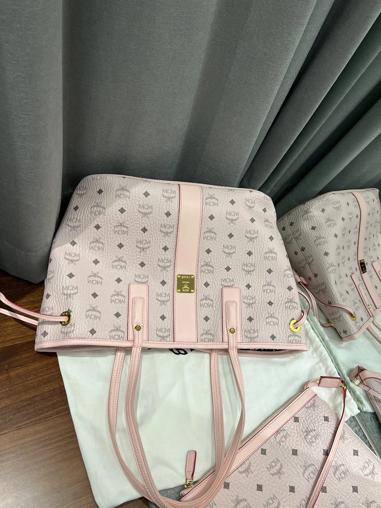 MCM Shopping Bags Packable 90428