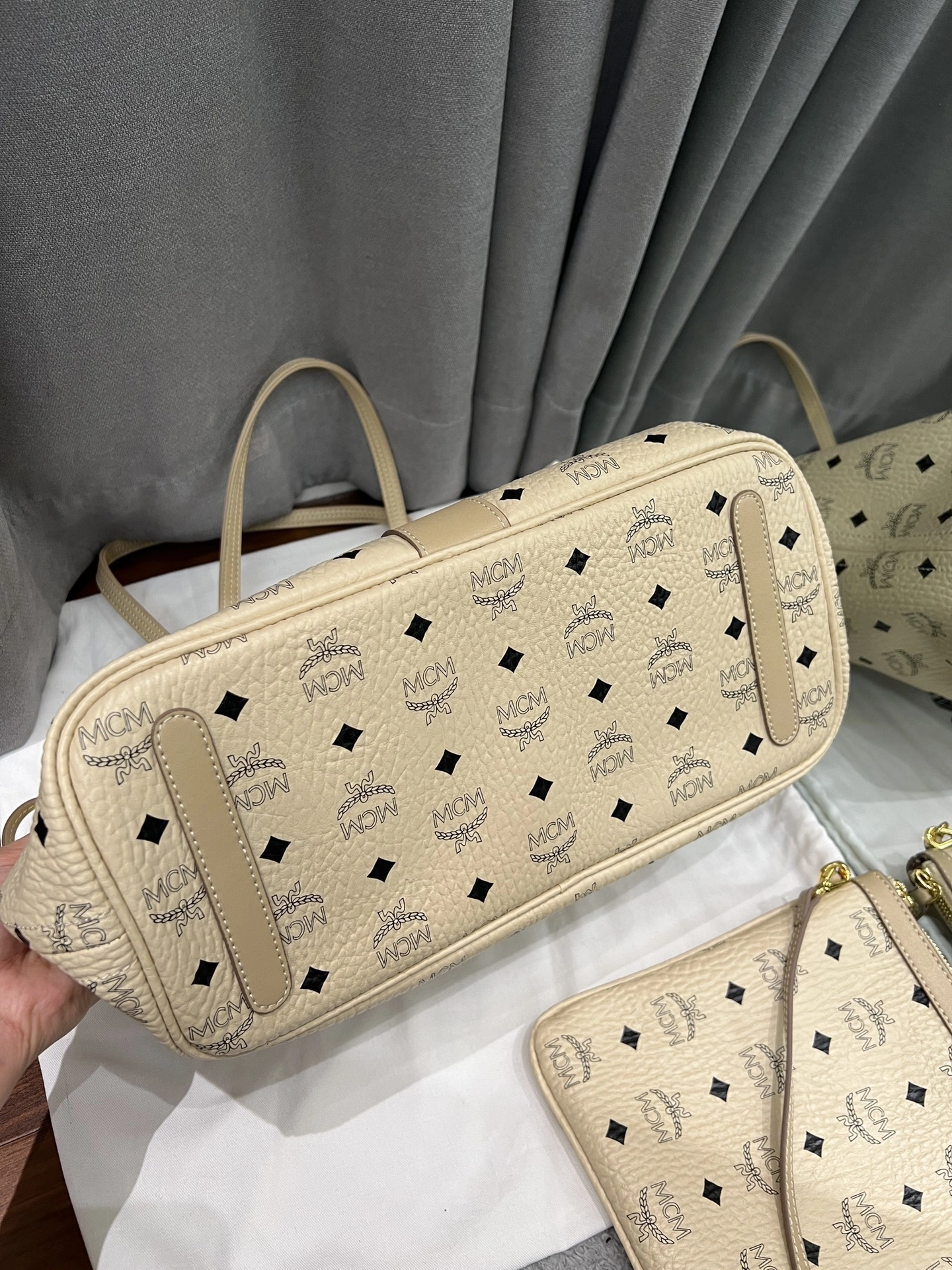 MCM Shopping Bags FashionForward 90436