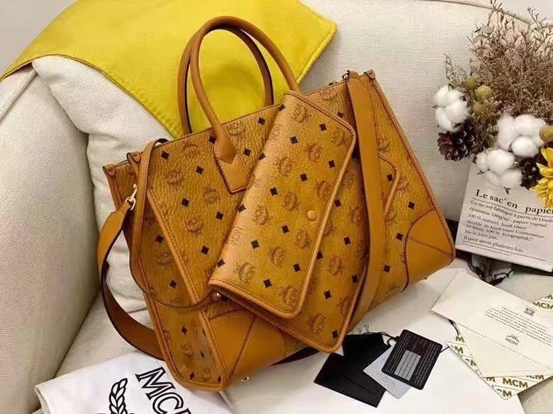 Bold MCM Shopping Bags 90443