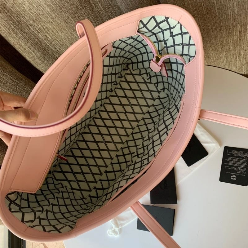Modern MCM Shopping Bags 90364