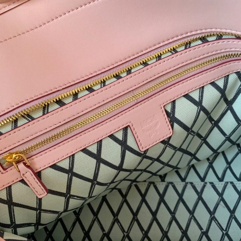 Modern MCM Shopping Bags 90364