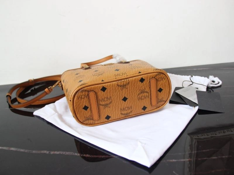 MCM Shopping Bags Trendsetting 90377
