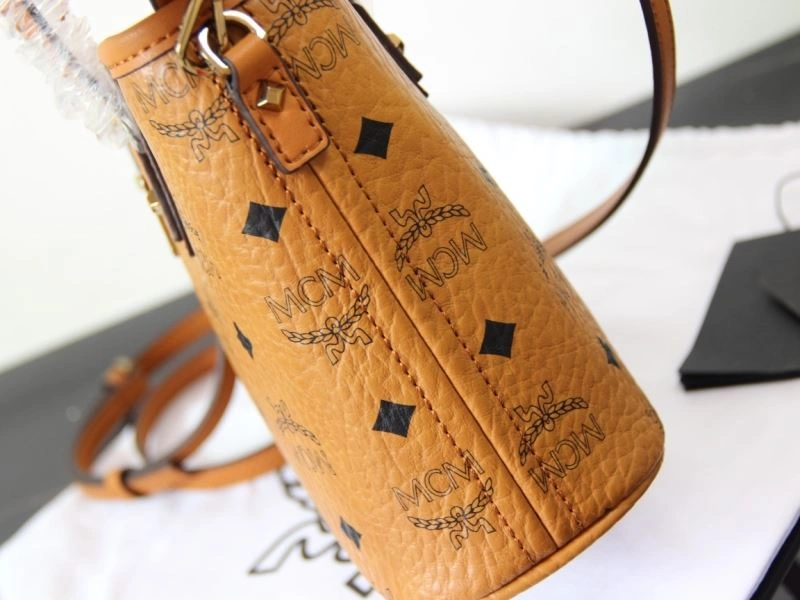 MCM Shopping Bags Trendsetting 90377