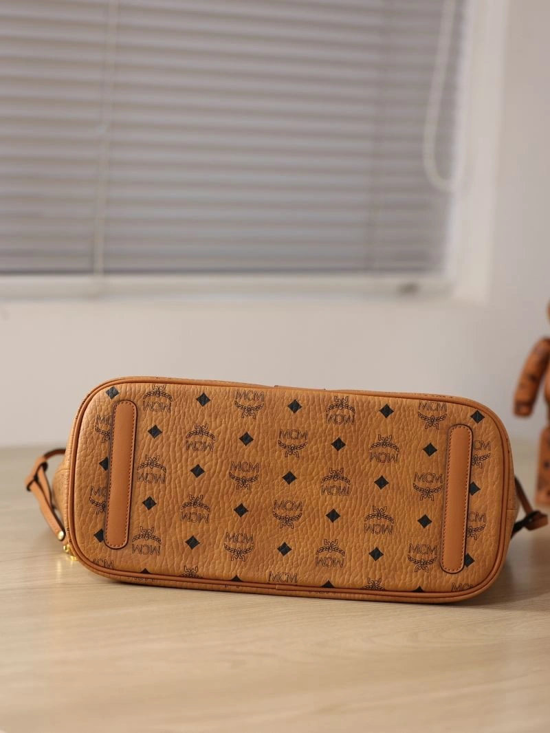 MCM Shopping Bags UrbanStyle 79008