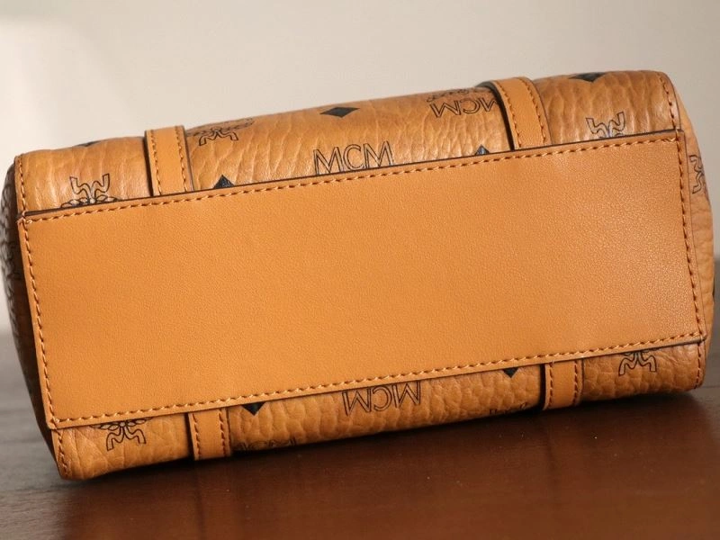 MCM Shopping Bags Functional 89738