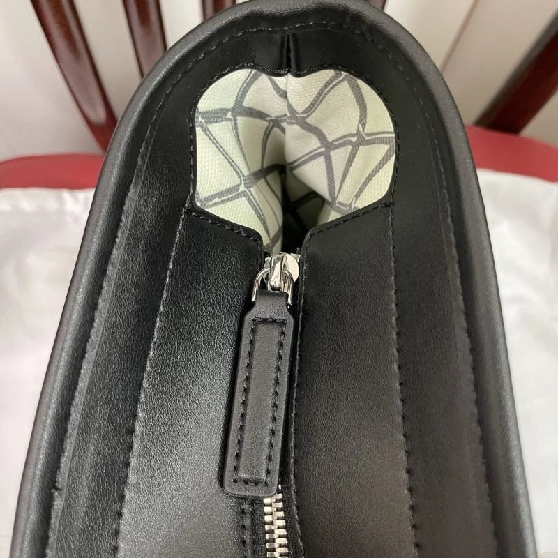 EyeCatching MCM Shopping Bags 89614
