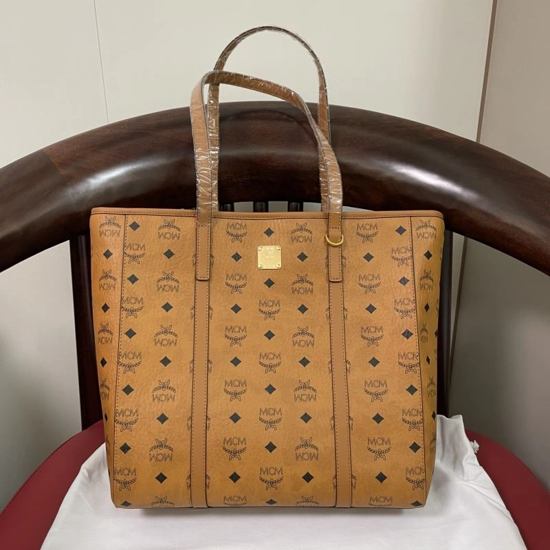 MCM Shopping Bags Comfortable 89611