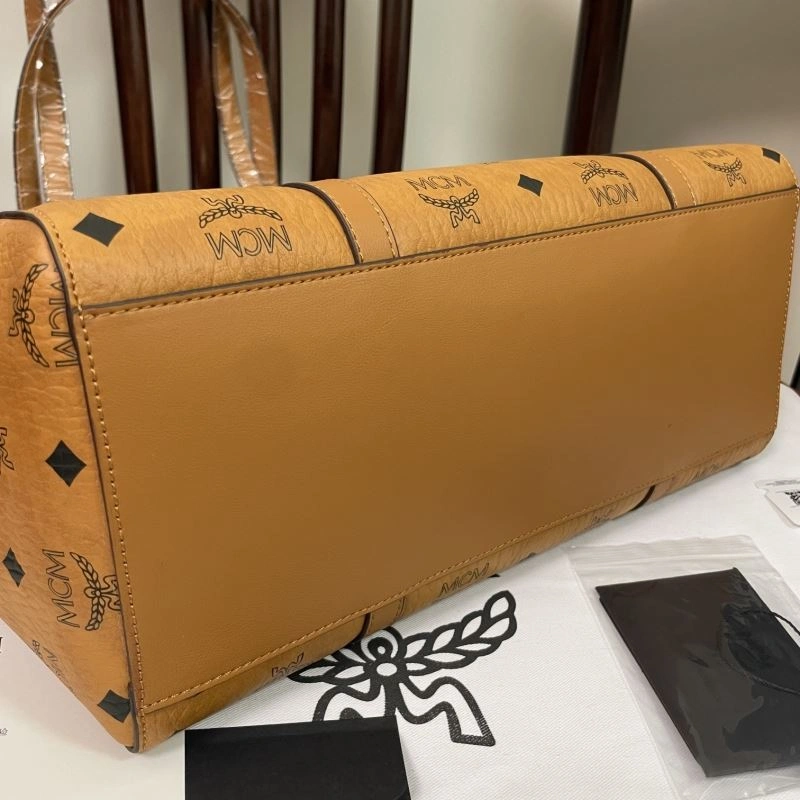 MCM Shopping Bags Comfortable 89611