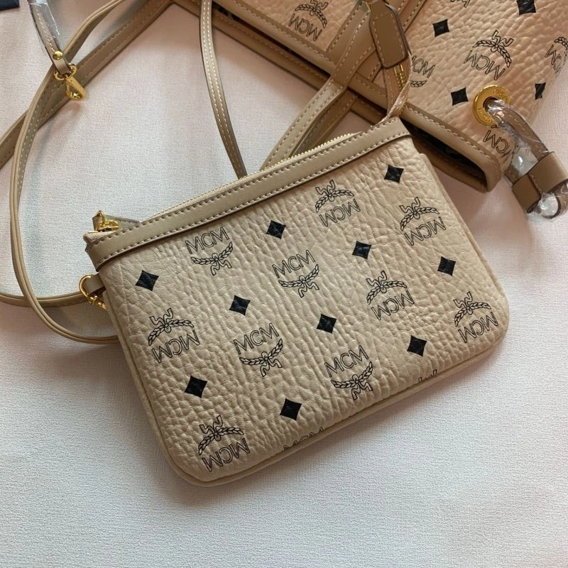 MCM Shopping Bags Casual 63860