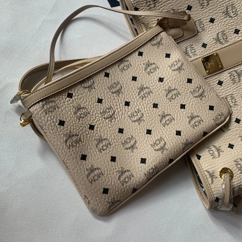 MCM Shopping Bags Supportive 63854