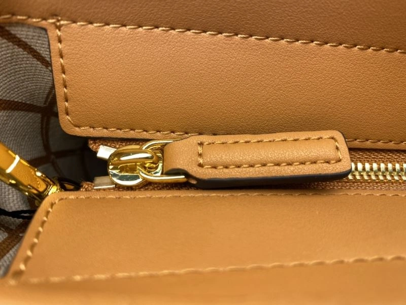 MCM Shopping Bags Refined 63852