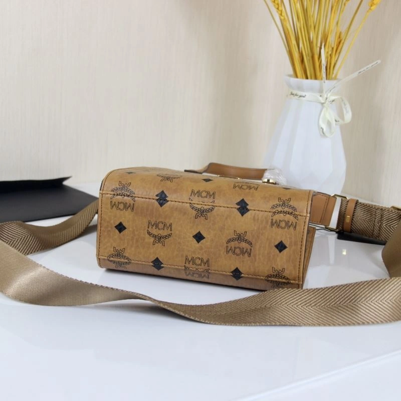 Sporty MCM Shopping Bags 63850