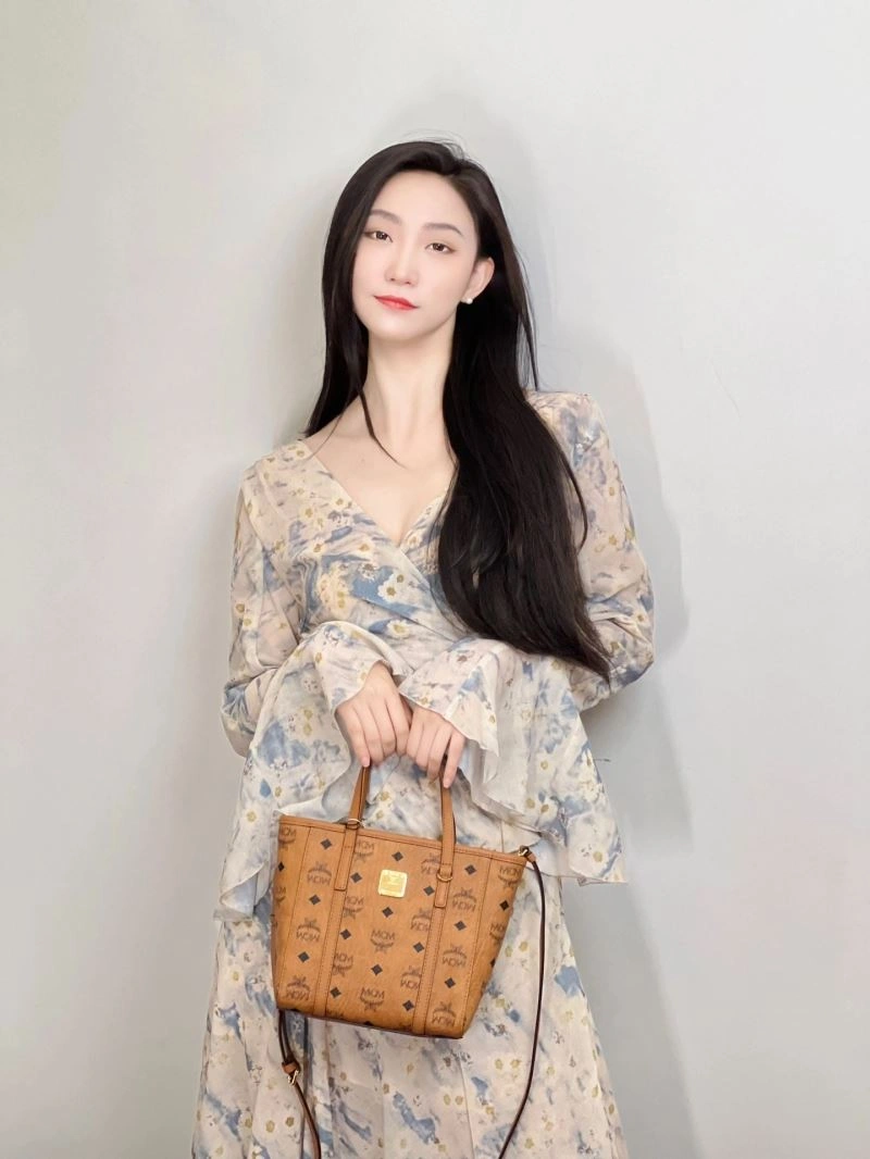 MCM Shopping Bags Minimalist 63839
