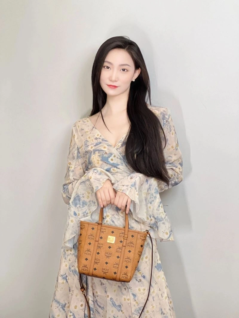 MCM Shopping Bags Minimalist 63839
