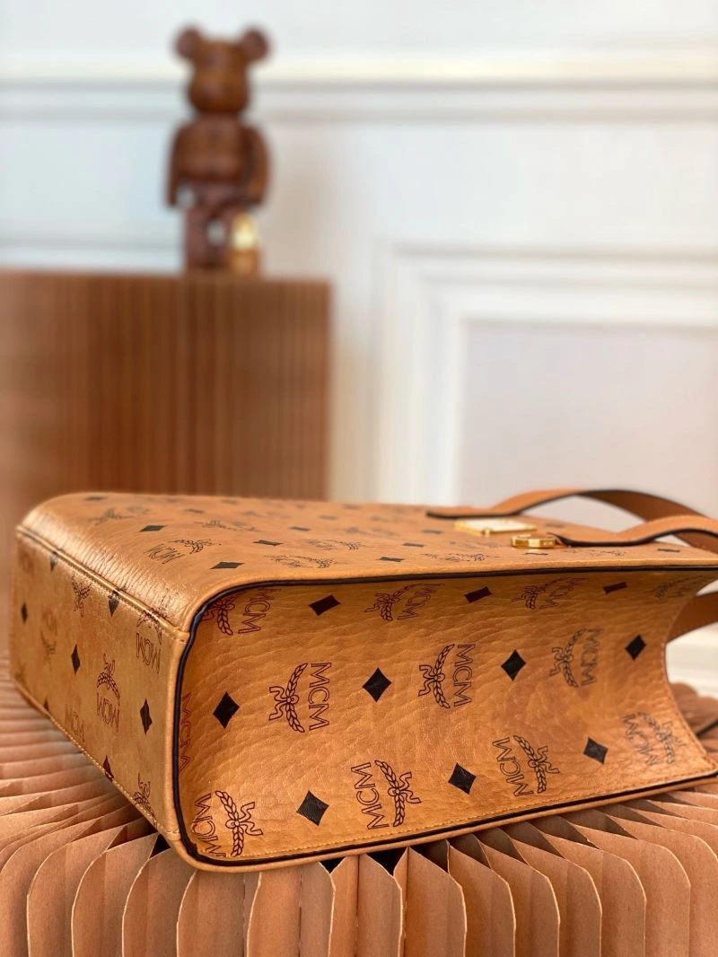 Snug MCM Shopping Bags 63843
