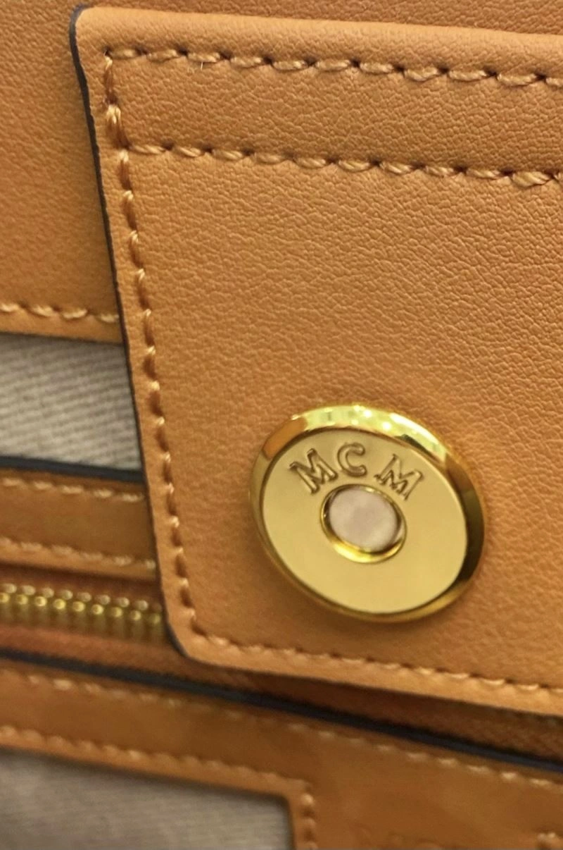Snug MCM Shopping Bags 63843
