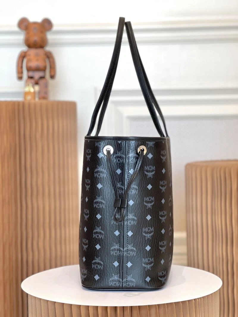 MCM Shopping Bags Cozy 63841