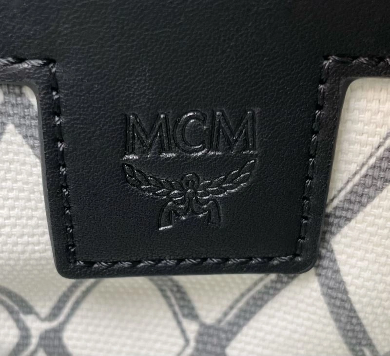 MCM Shopping Bags Stretchable 63827