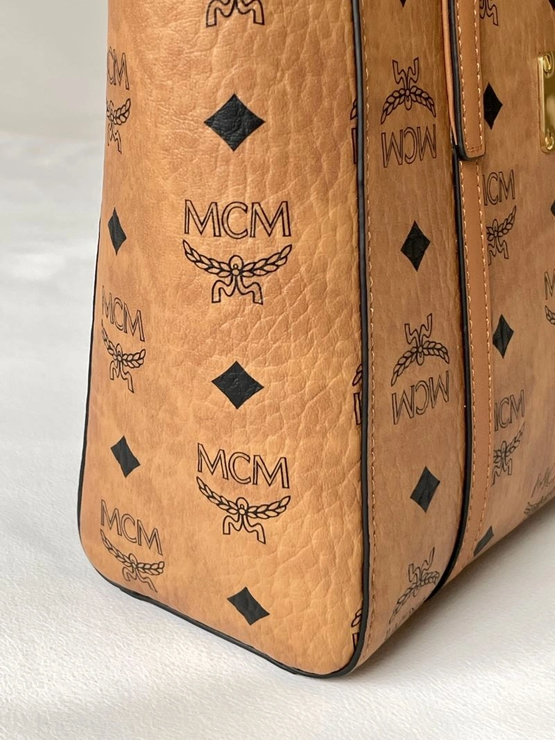MCM Shopping Bags Versatile 63780