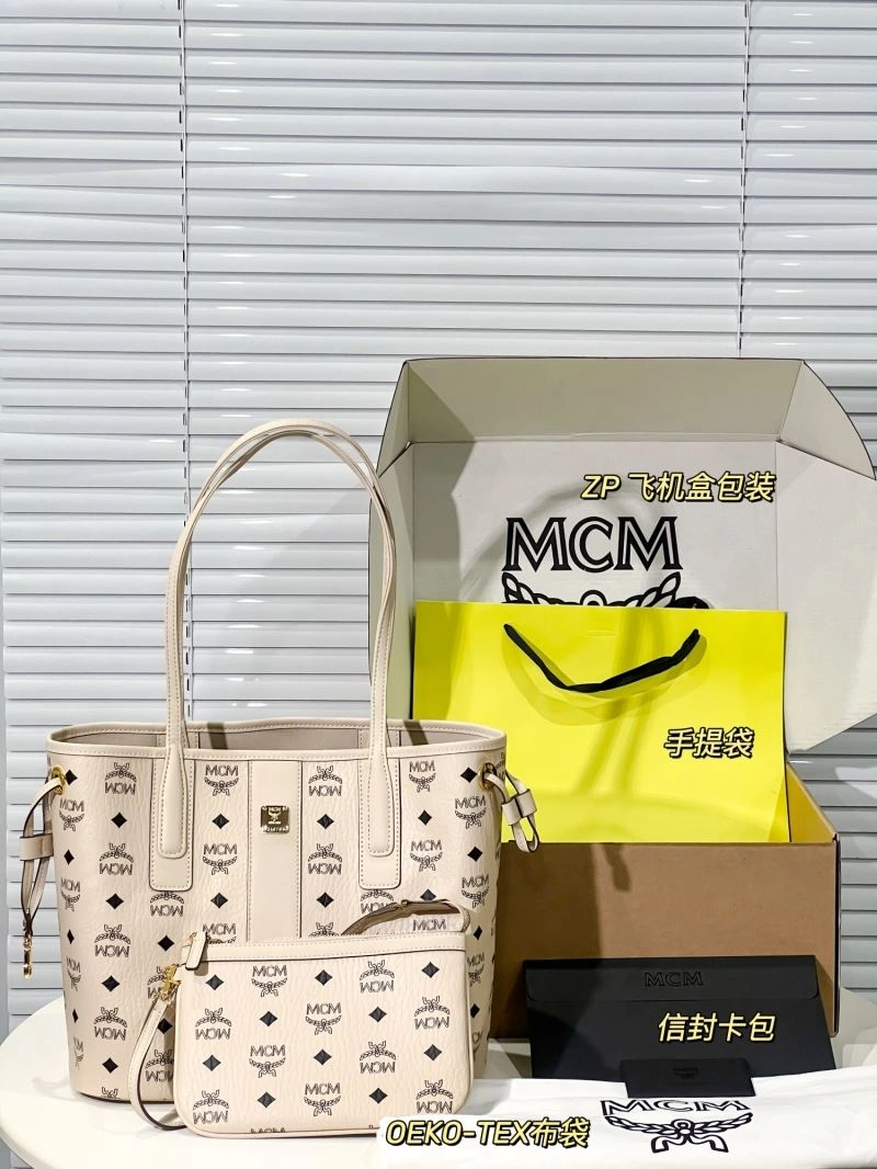 MCM Shopping Bags Lightweight 63766