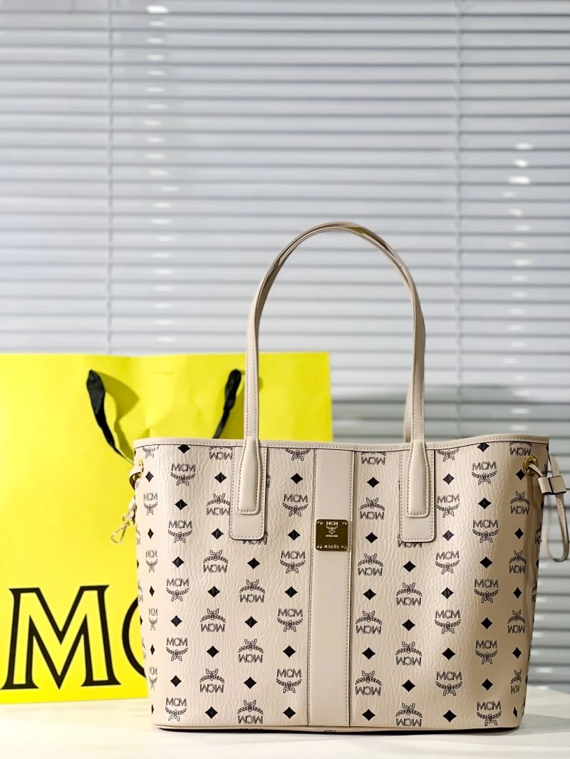 MCM Shopping Bags Sophisticated 63770