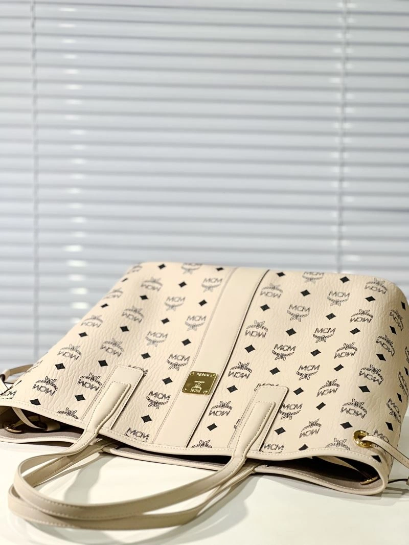 MCM Shopping Bags Sophisticated 63770
