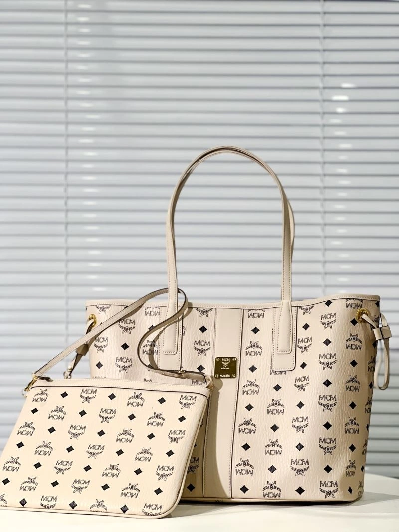 MCM Shopping Bags Sophisticated 63770