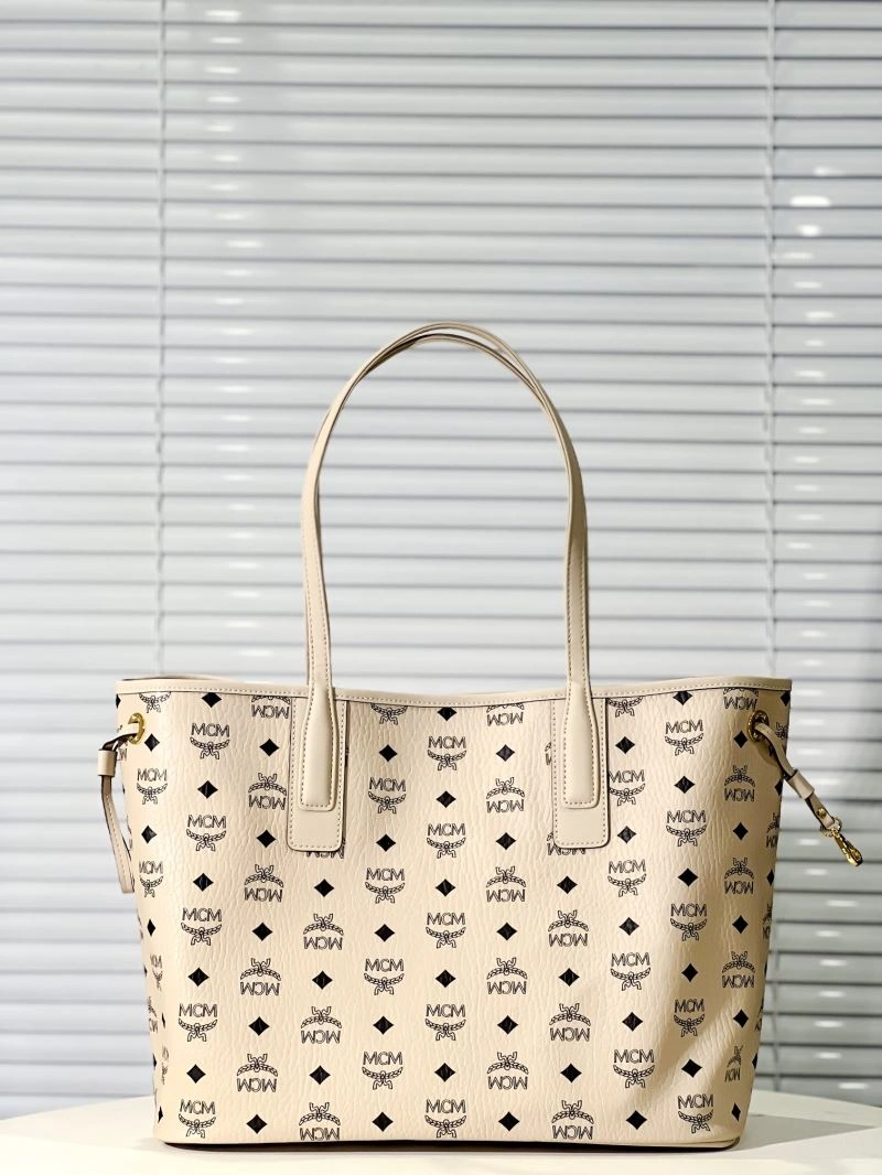 MCM Shopping Bags Sophisticated 63770