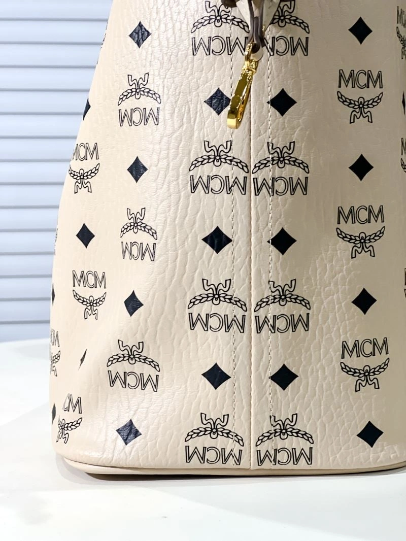 MCM Shopping Bags Sophisticated 63770