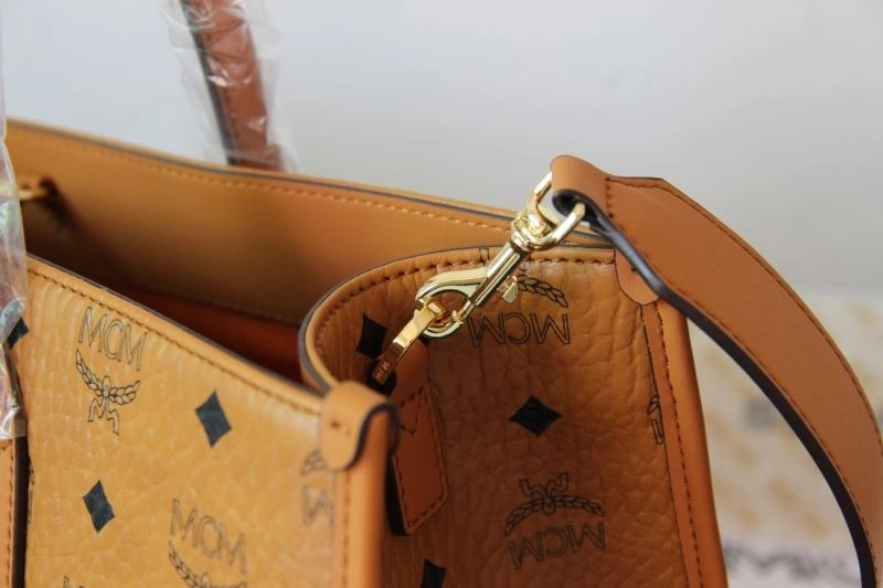 MCM Shopping Bags Fashionable 63731