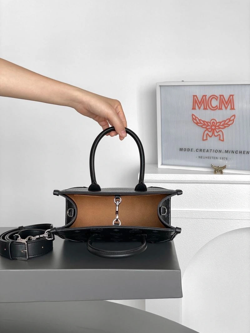 MCM Shopping Bags Trendy 63711