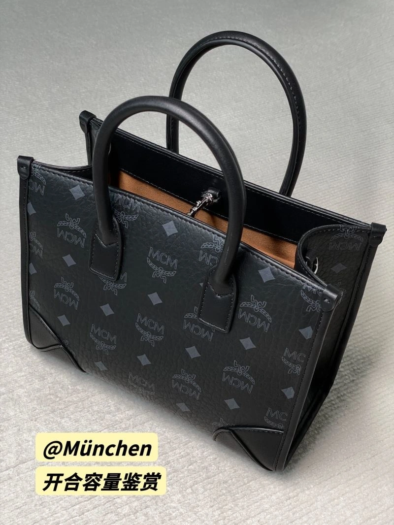 MCM Shopping Bags Trendy 63711