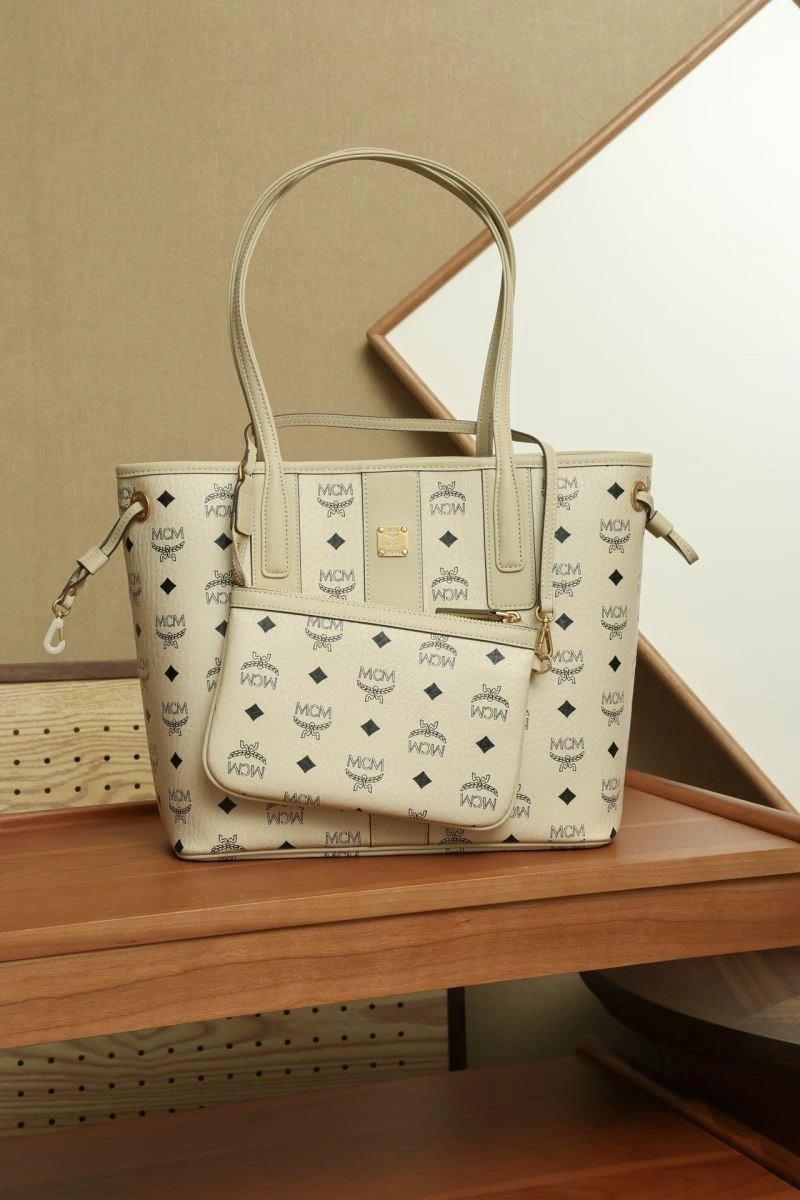 Comfortable MCM Shopping Bags 64159