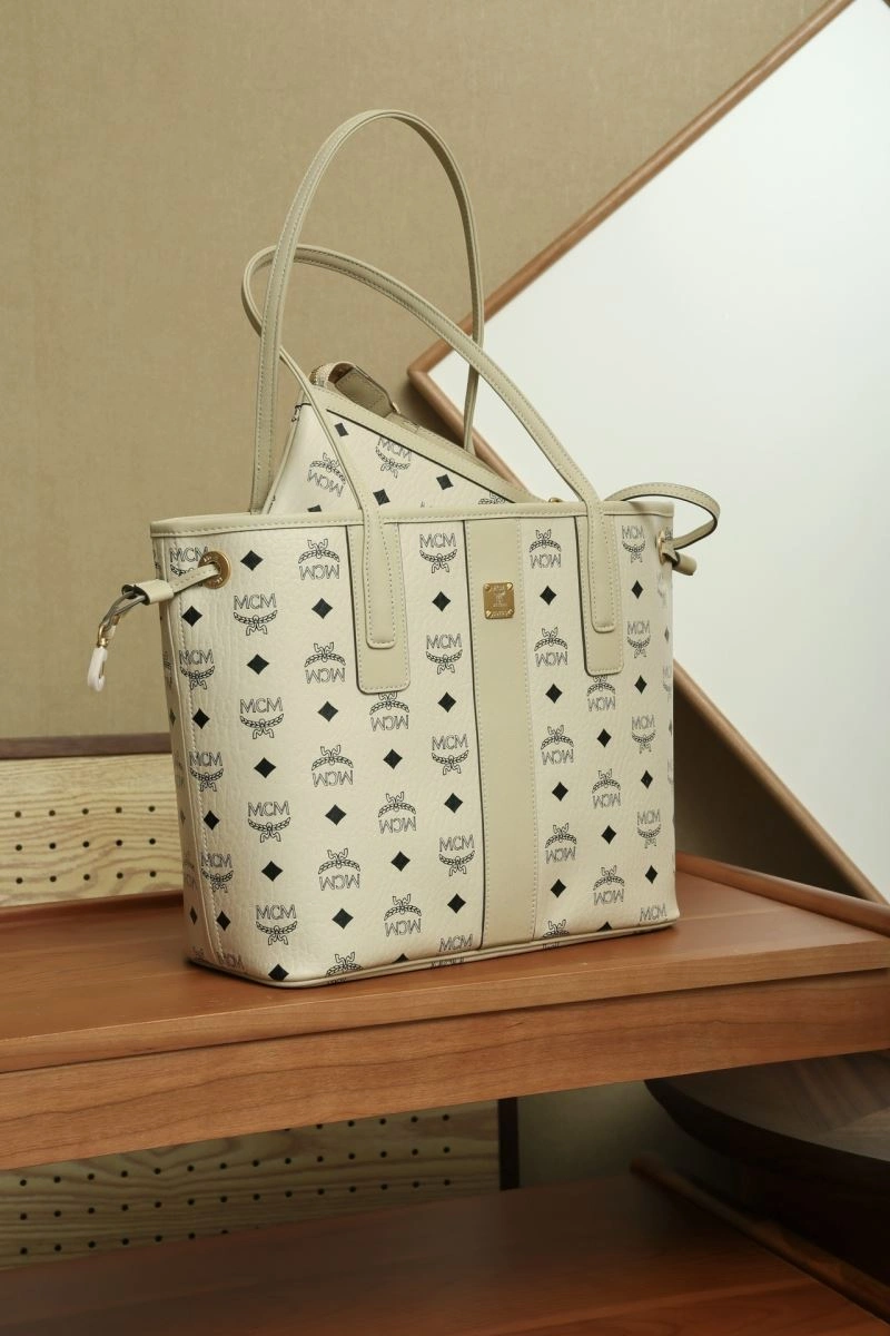 Comfortable MCM Shopping Bags 64159