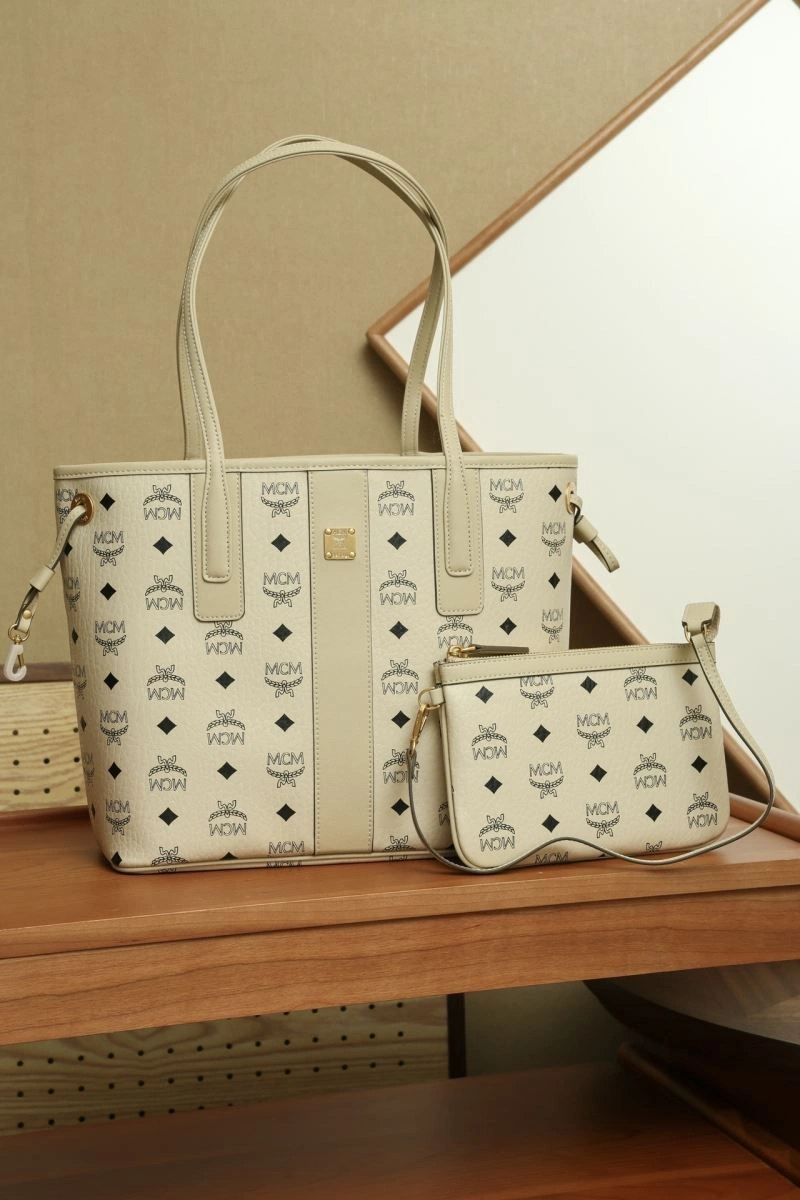 Comfortable MCM Shopping Bags 64159