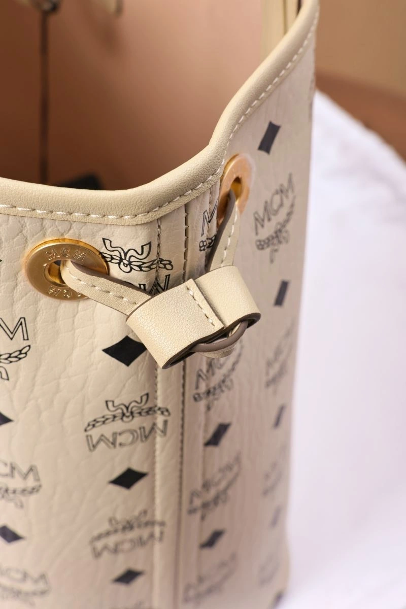 Comfortable MCM Shopping Bags 64159