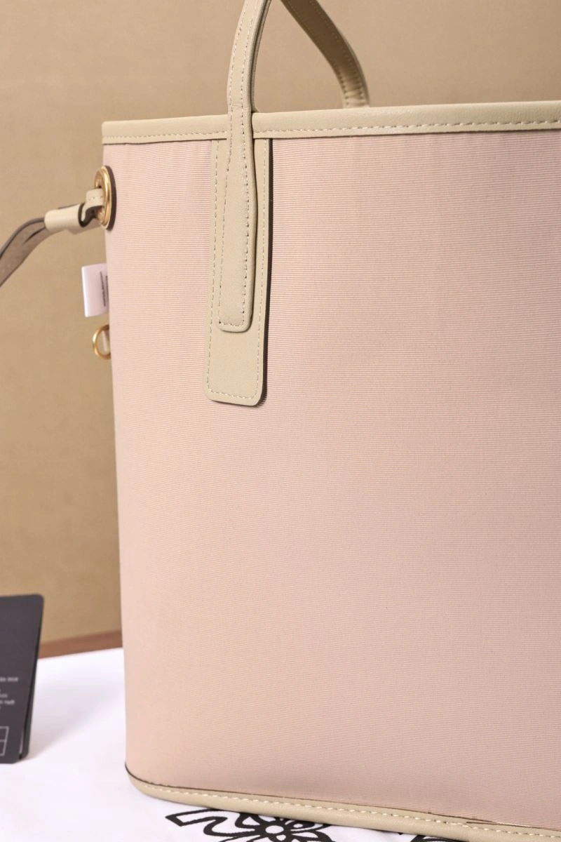 Comfortable MCM Shopping Bags 64159