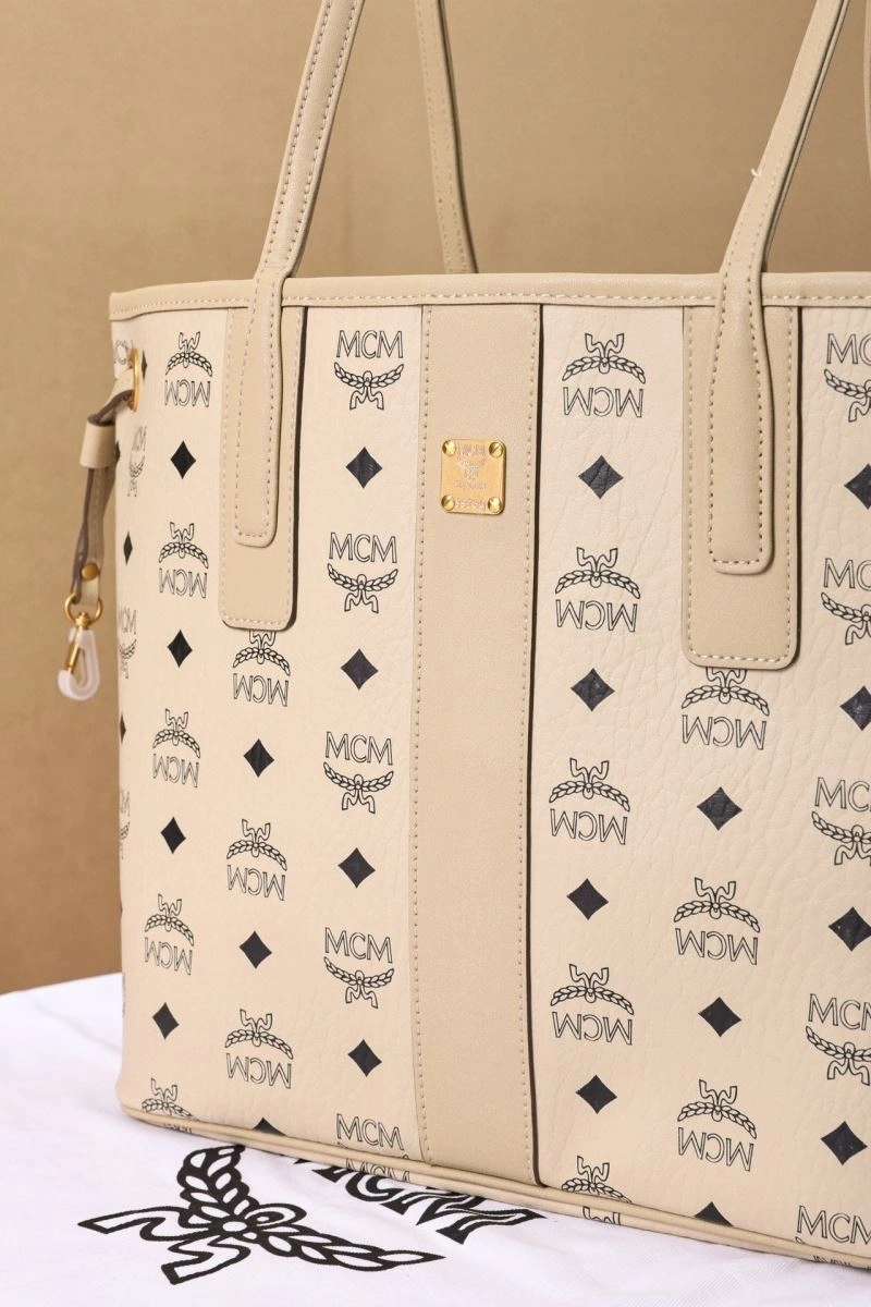 Comfortable MCM Shopping Bags 64159
