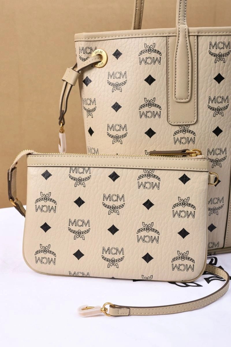 Comfortable MCM Shopping Bags 64159