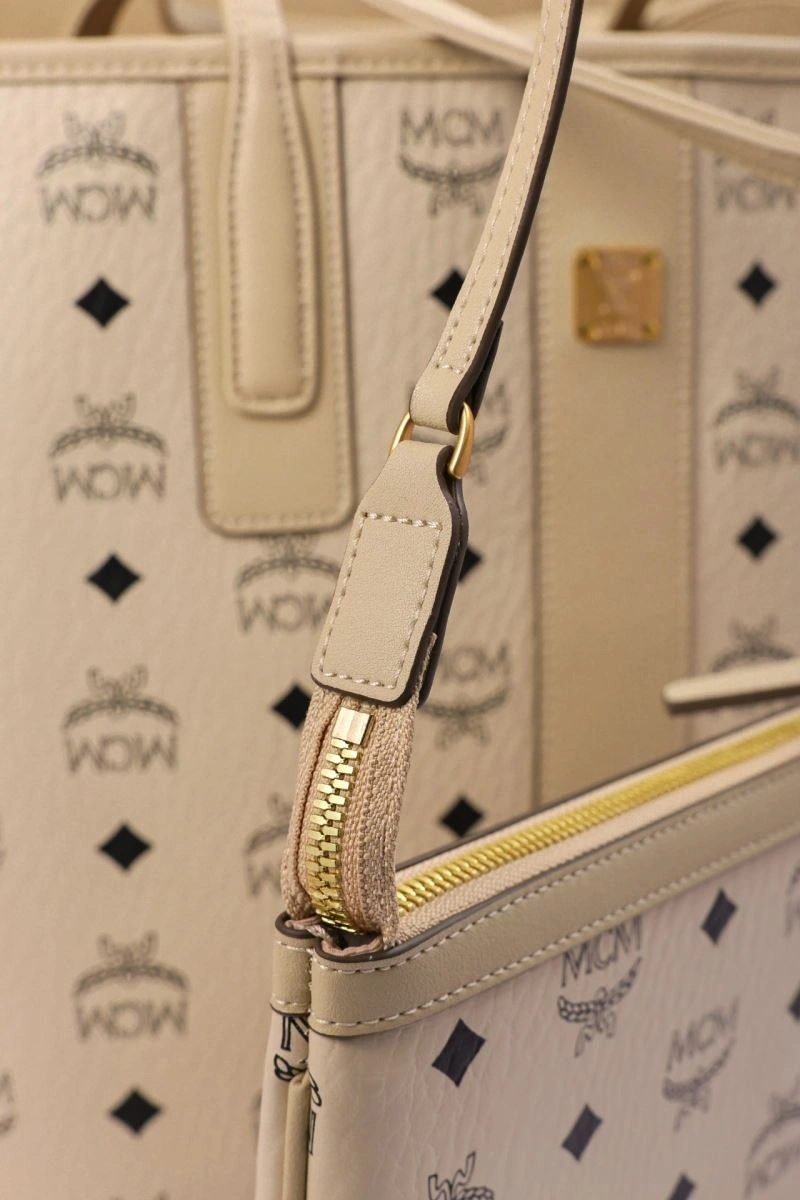 Comfortable MCM Shopping Bags 64159