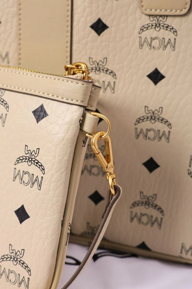 Comfortable MCM Shopping Bags 64159