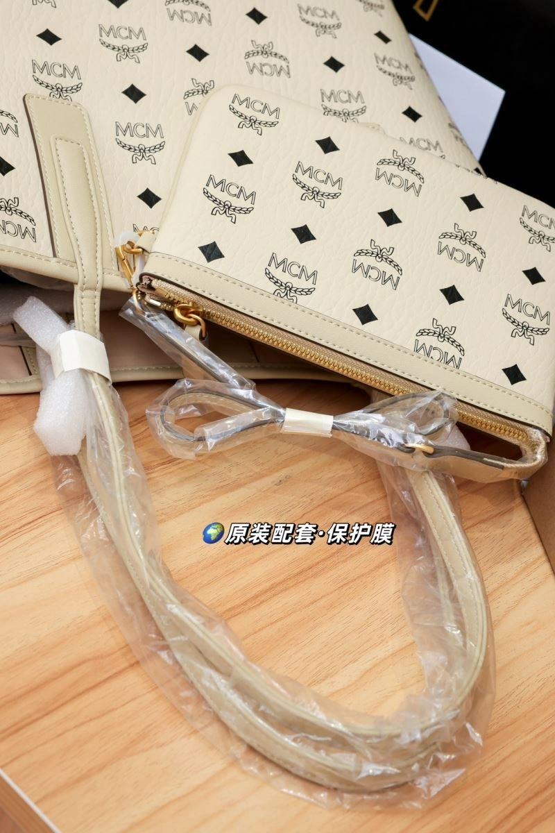 Comfortable MCM Shopping Bags 64159