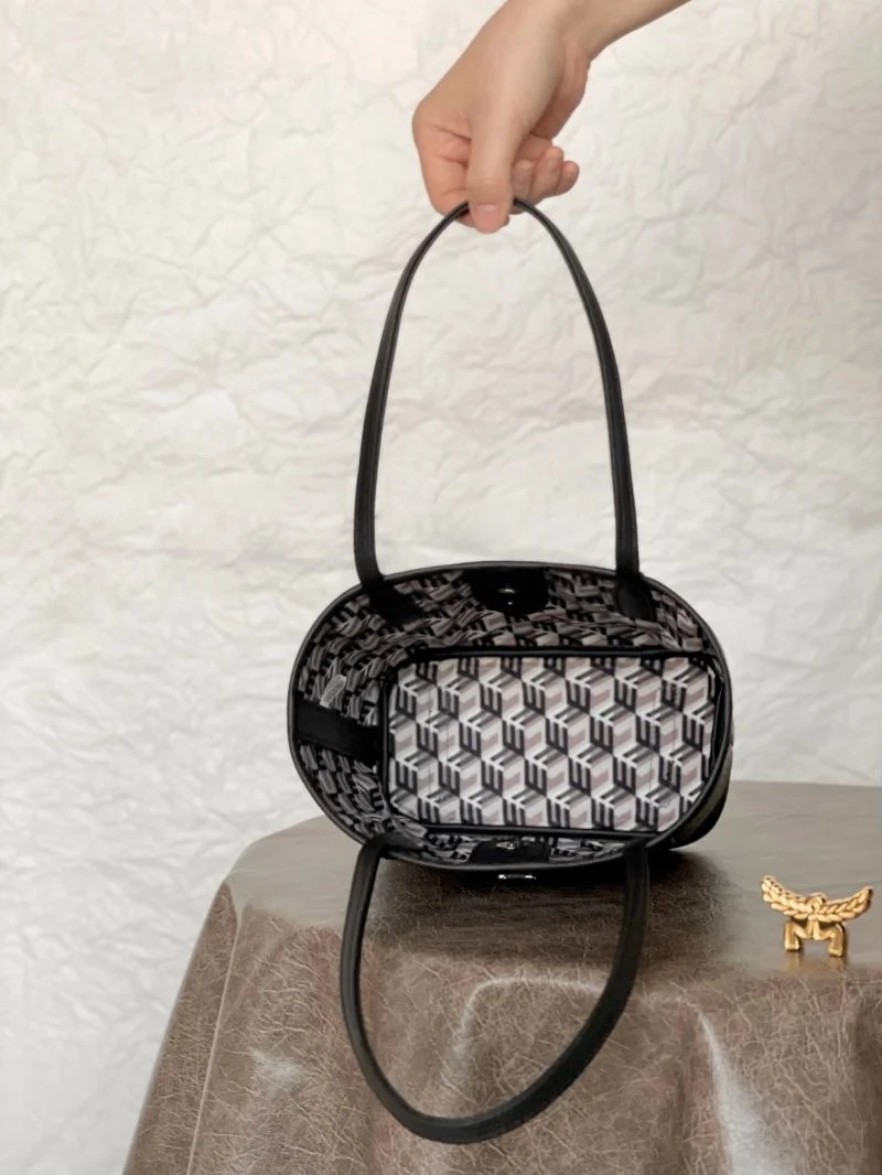 Snug MCM Shopping Bags 45656